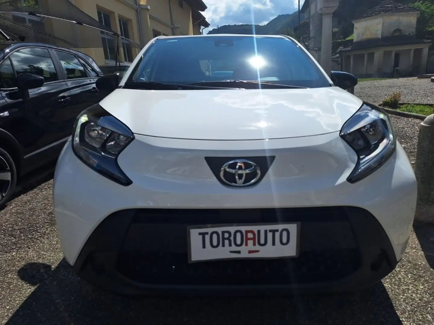 Toyota Aygo X 1.0 VVT-i 72 CV 5 porte Active PREZZO REALE Bianco - 2