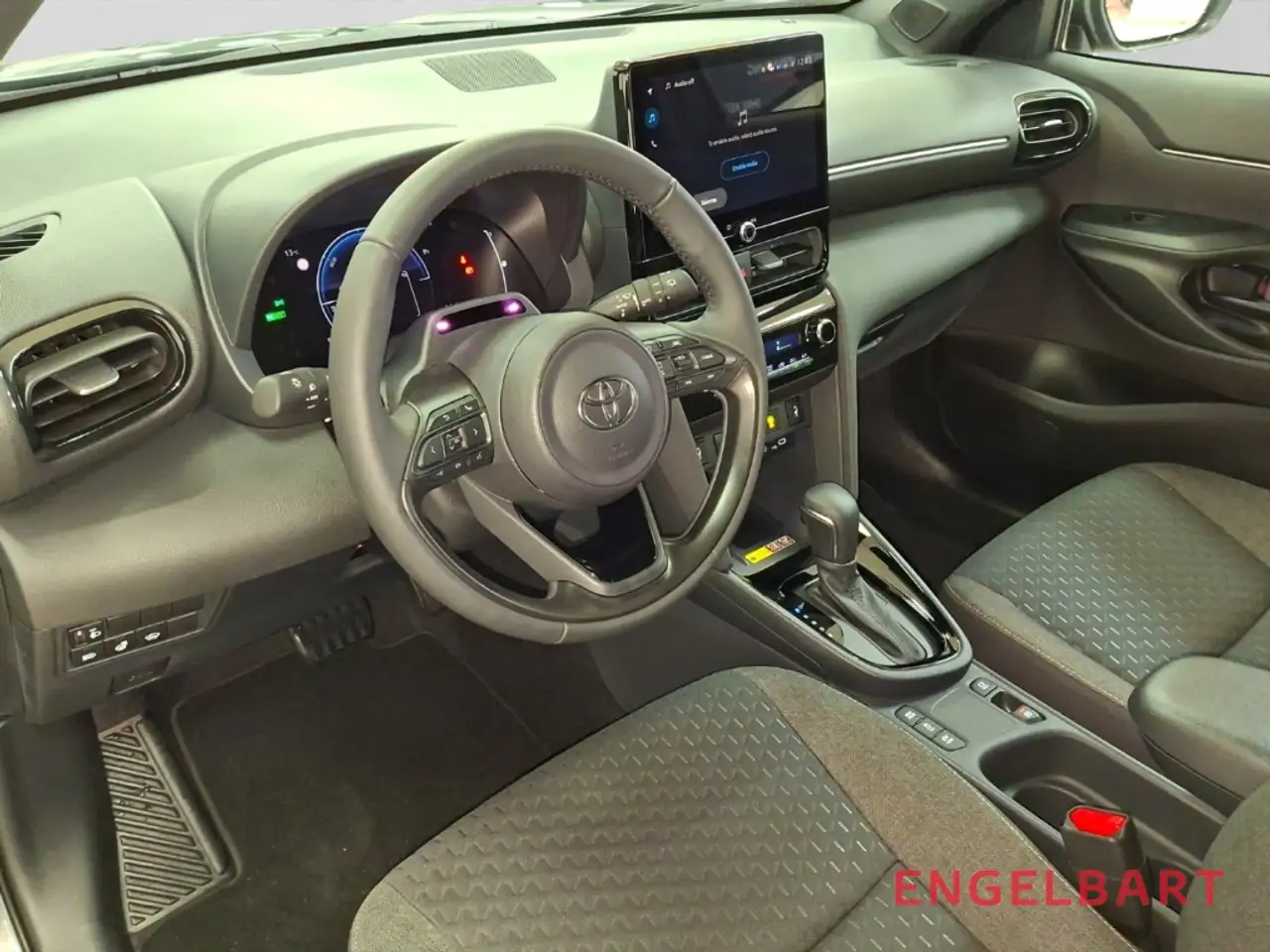Toyota Yaris Cross 1.5 Hybrid Teamplayer Winter+Safety Paket 7