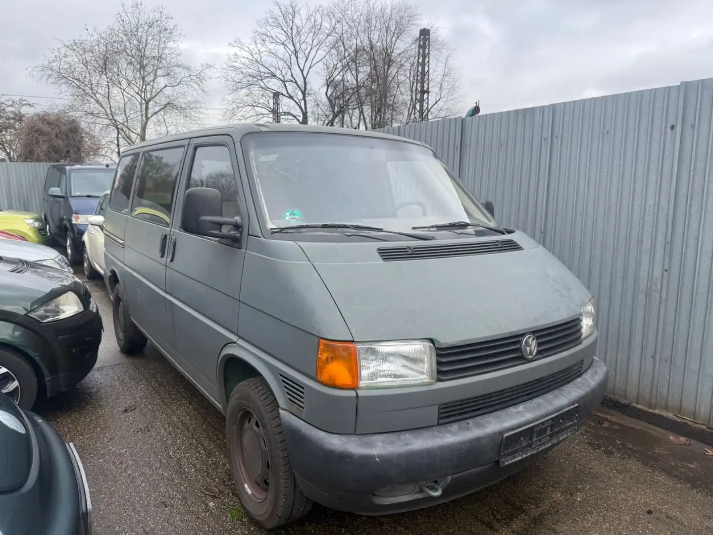 Volkswagen T4 Kombi TÜV NEU* 8SITZER Gris - 1