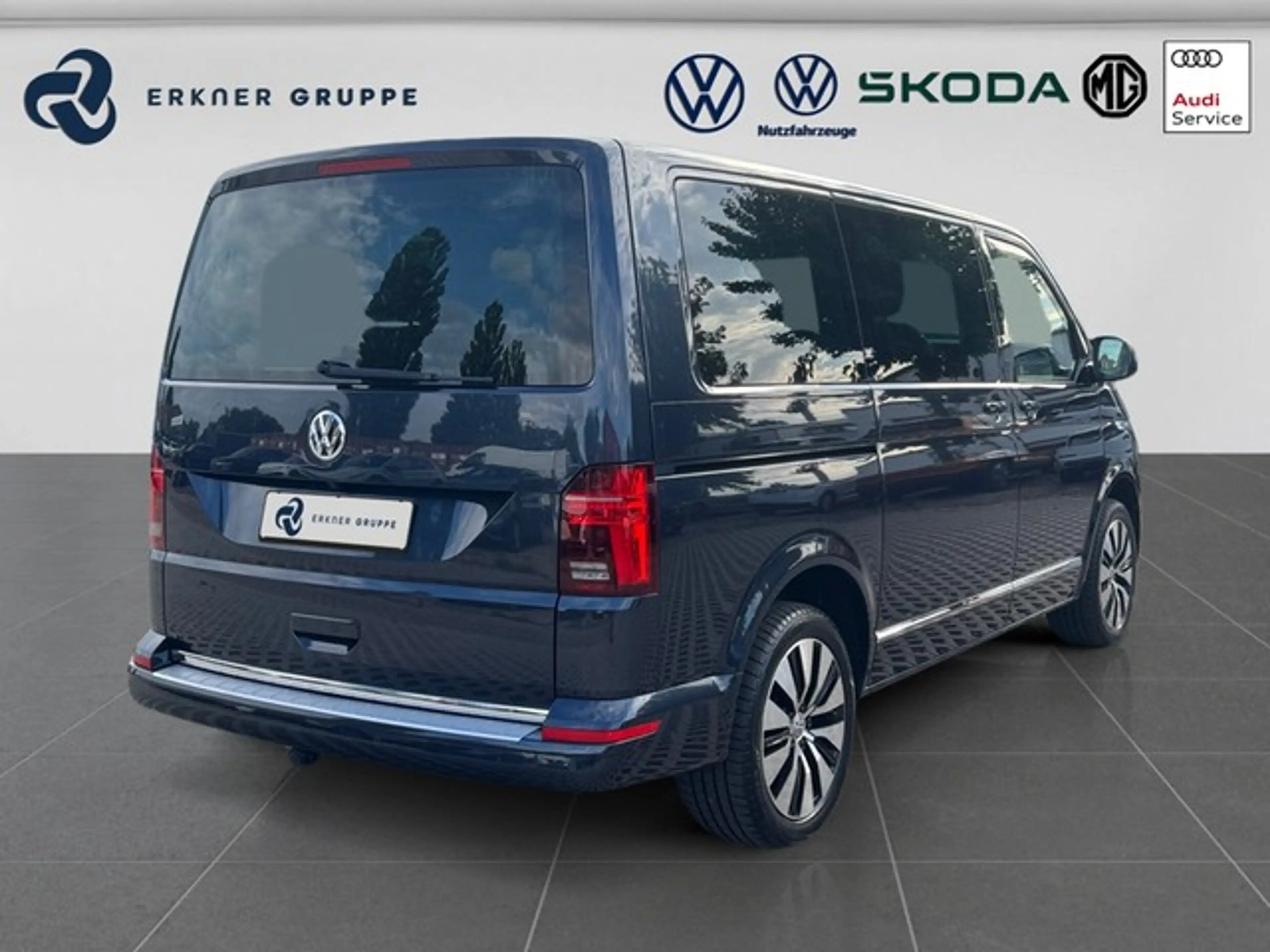 Volkswagen T6.1 Multivan T6.1 Multivan 2.0TDI DSG 4M+Highline+ACC+AHK+Ka... — photo 5