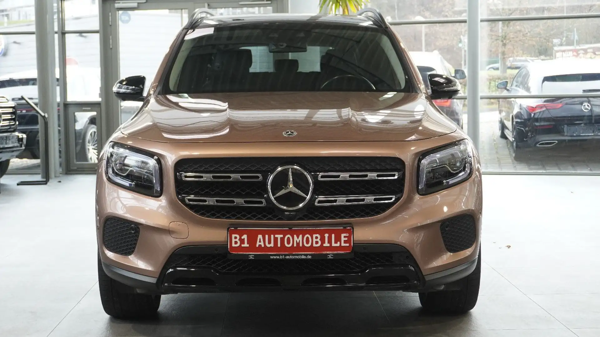 Mercedes-Benz GLB 250 *ACC*AHK*BURMESTER*PANO*360°KAM*STHZ* Or - 2