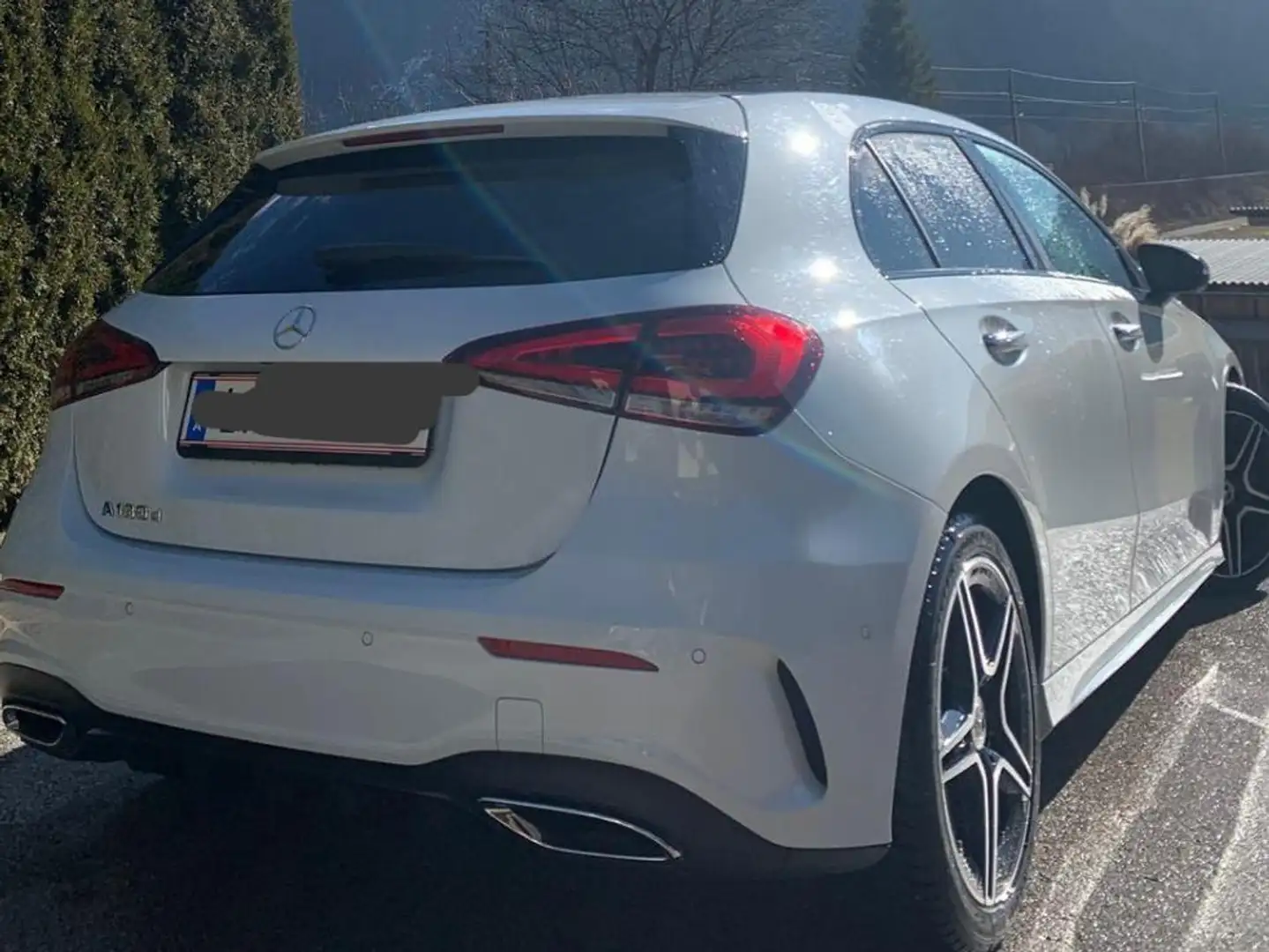 Mercedes-Benz A 180 A 180 d Aut. Weiß - 2