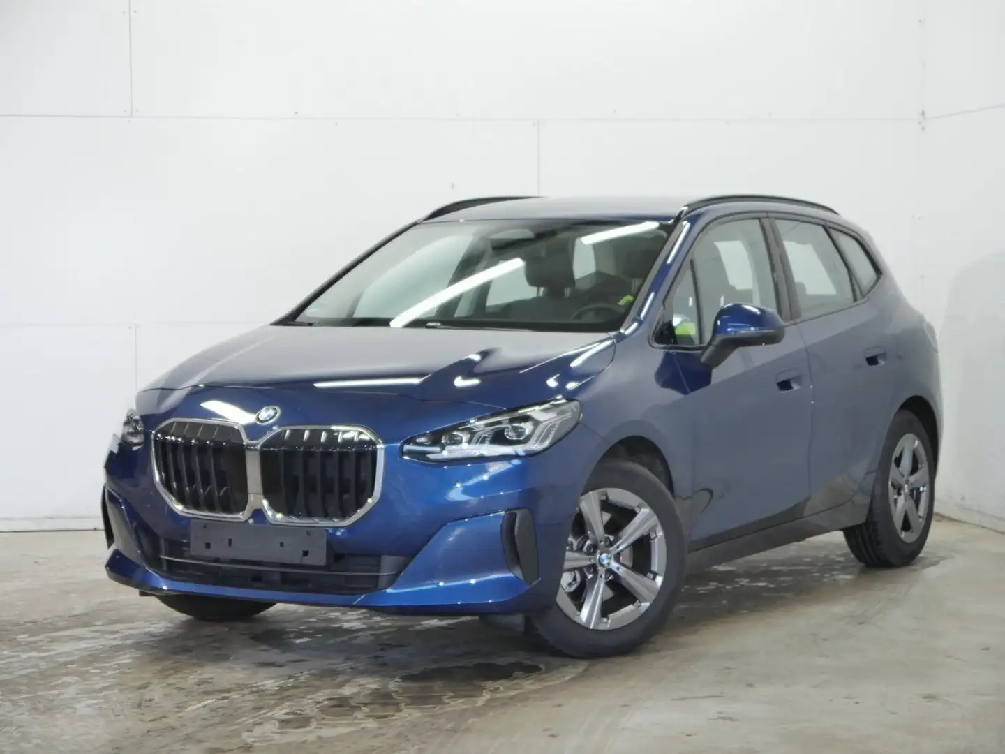 BMW 220 i Active Tourer AHK Premium Paket RFK Bleu - 1