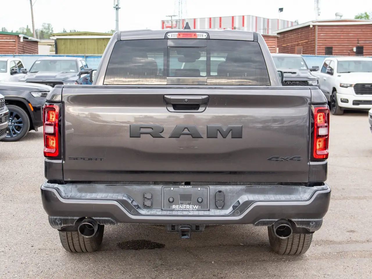 RAM 1500 снимка RAM 1500