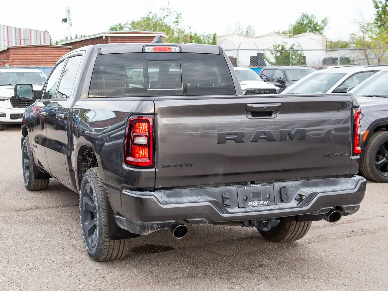 RAM 1500 снимка RAM 1500