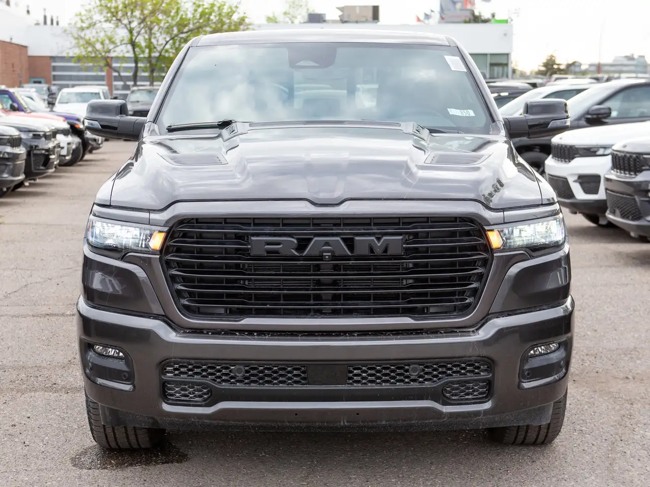 RAM 1500 снимка RAM 1500