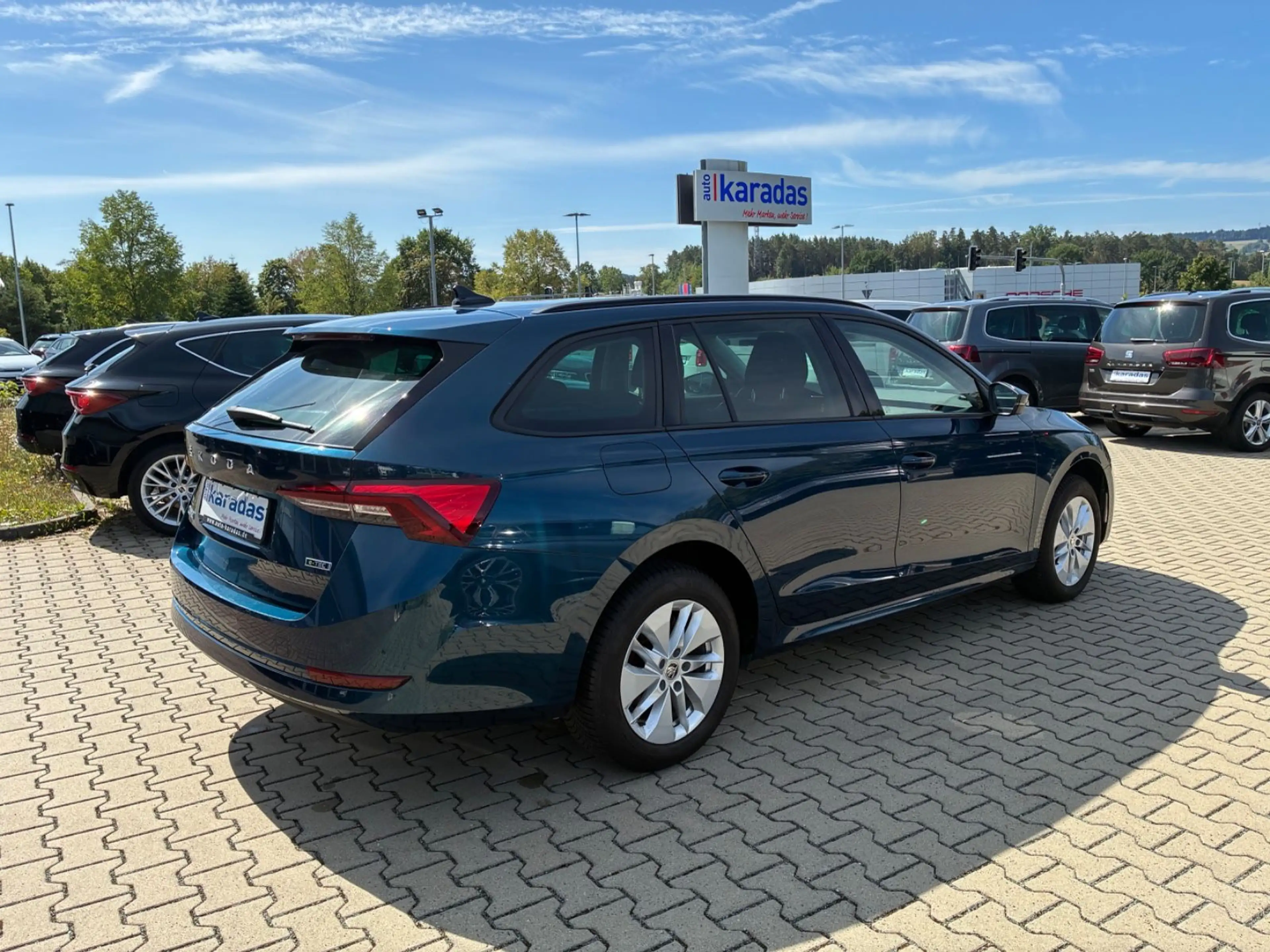 Skoda Octavia 1.5 TSI e-Tec AmbitionAUT/LED/SHZ/PDC — photo 4