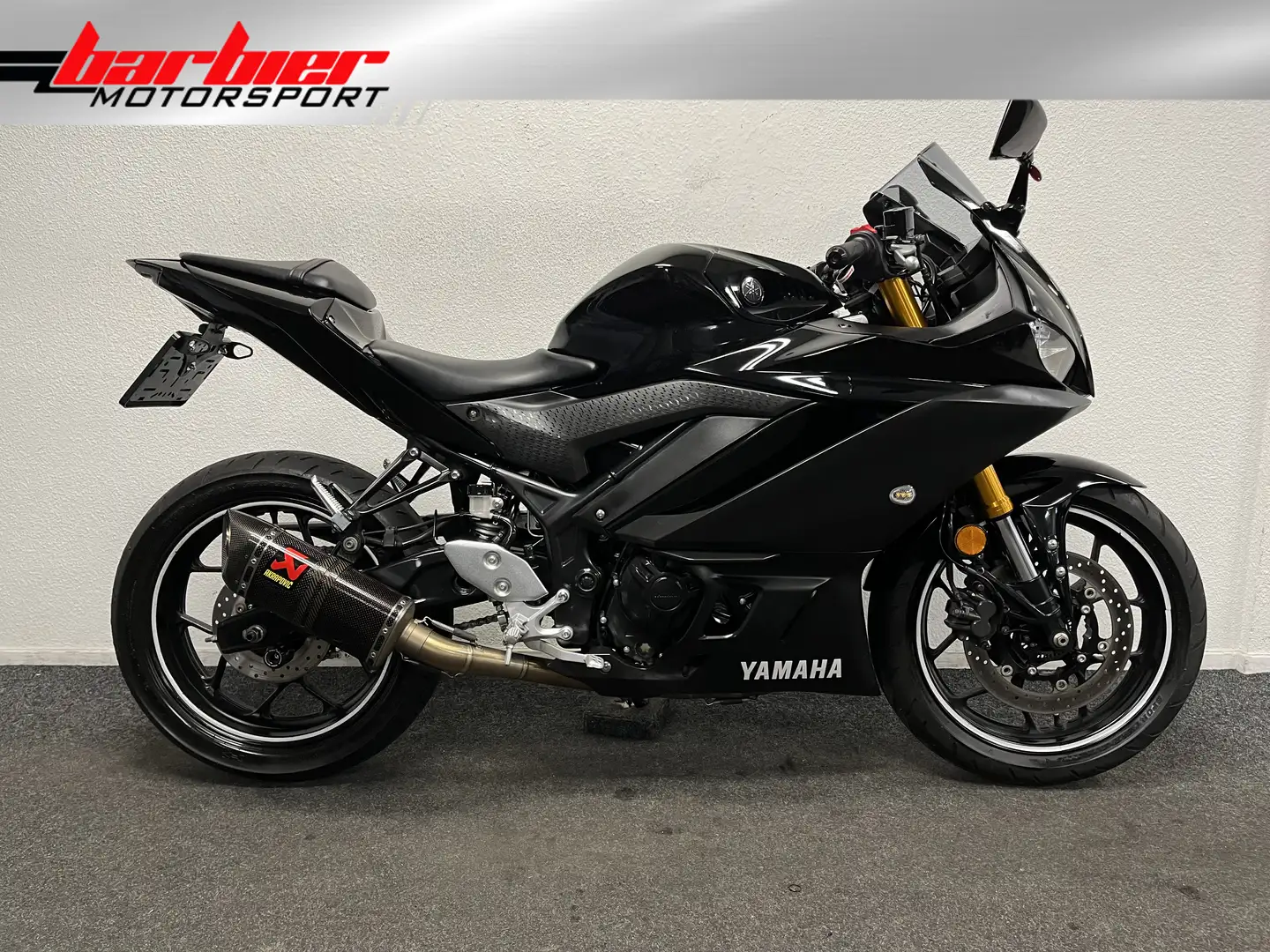 Yamaha YZF-R3 Чорний - 1