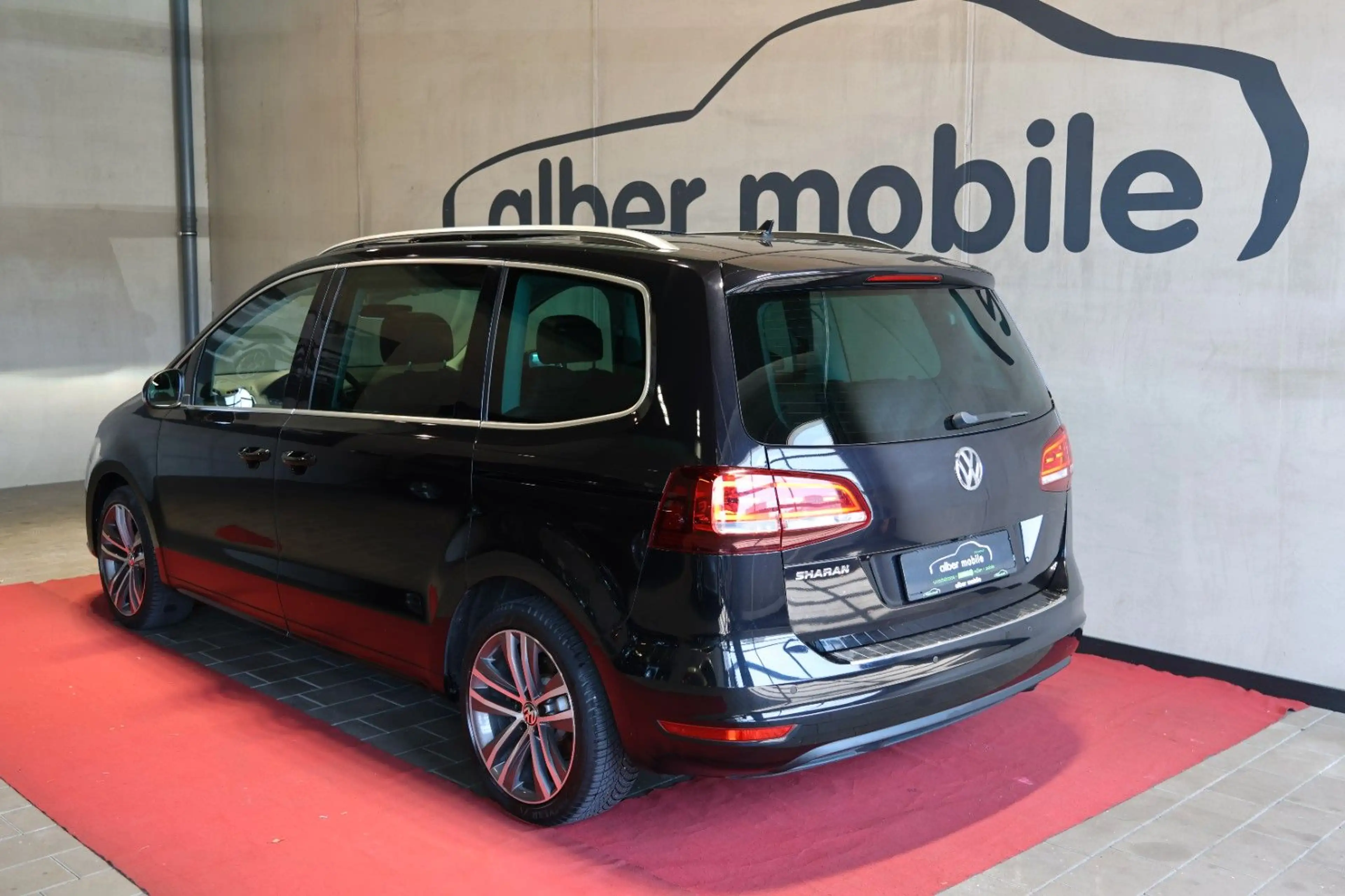 Volkswagen Sharan Highline Pano AHK Kam Alcantara 7-Sitze — photo 3