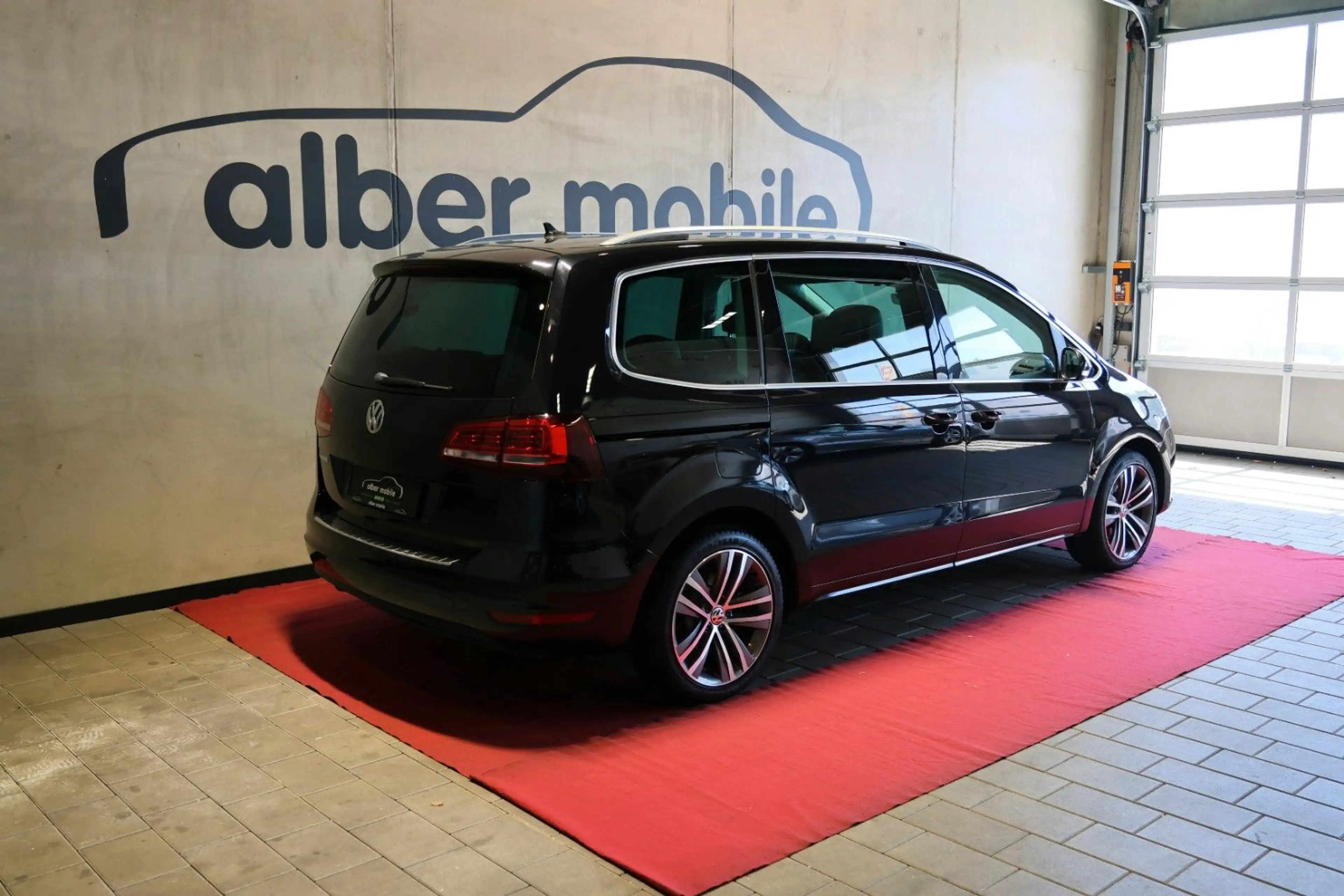 Volkswagen Sharan Highline Pano AHK Kam Alcantara 7-Sitze — photo 5