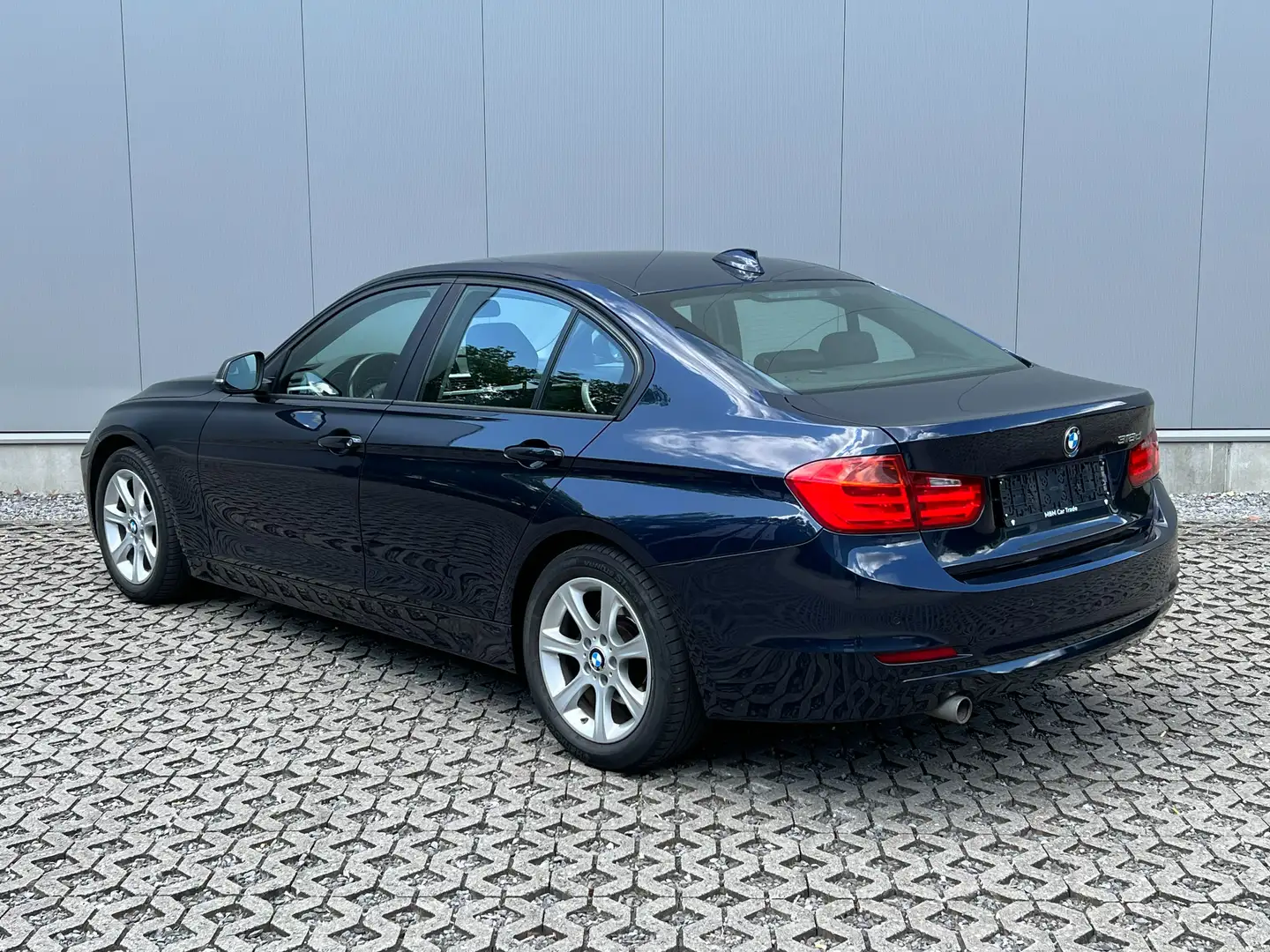 BMW 318 dA ✅GARANTIE | Autom. | Xenon | Navi | Zetelverw Bleu - 2