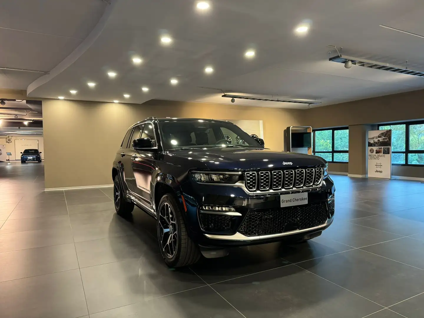 Jeep Grand Cherokee Plug-In HybridMy24 424 Limited 2.0 4xe Phev 380cv Nero - 1