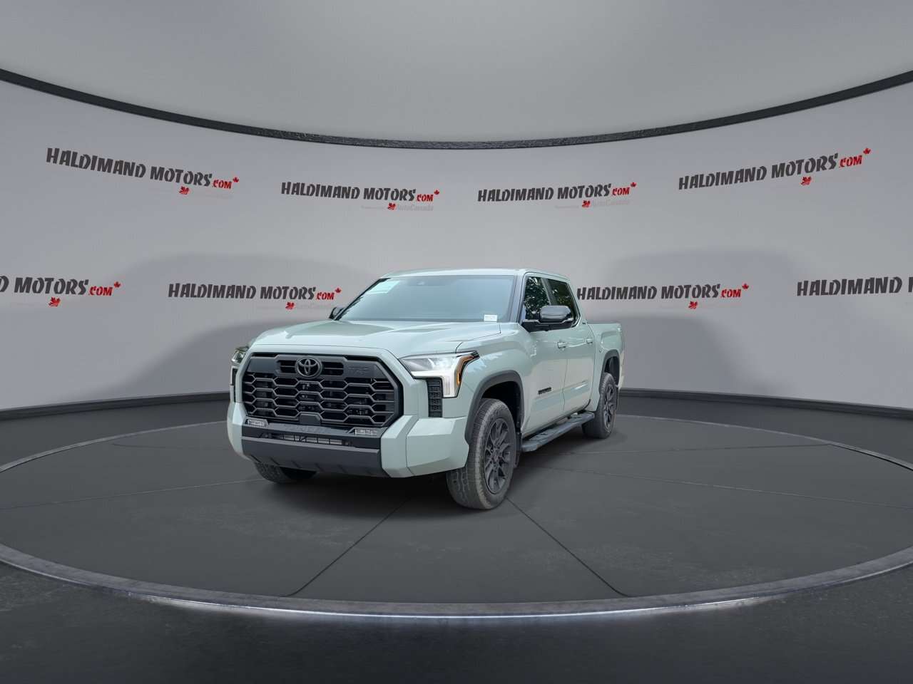 2025 Toyota Tundra Limited TRD Off Road CrewMax 5.5' Bed 4x4 | No Acc — снимка 1