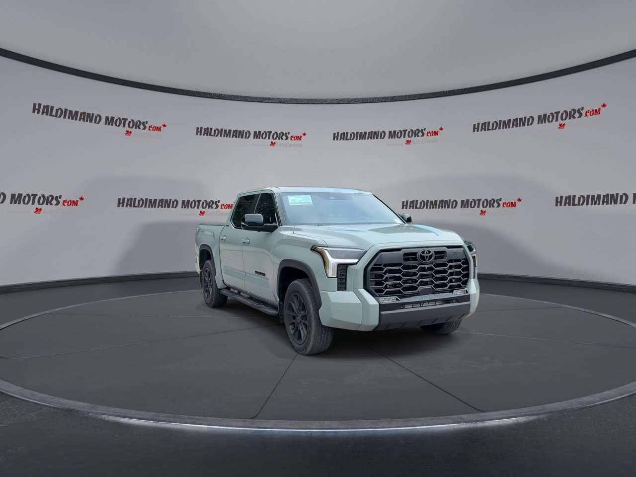 2025 Toyota Tundra Limited TRD Off Road CrewMax 5.5' Bed 4x4 | No Acc — снимка 1
