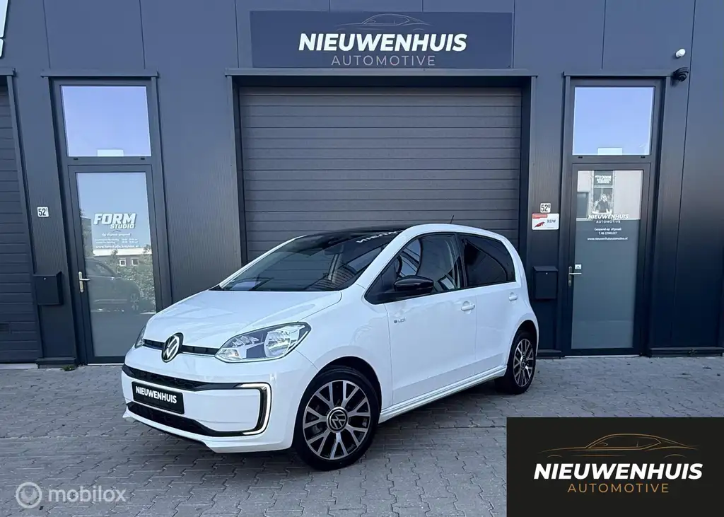 Volkswagen e-up! 2021 из Европы — купить под ключ