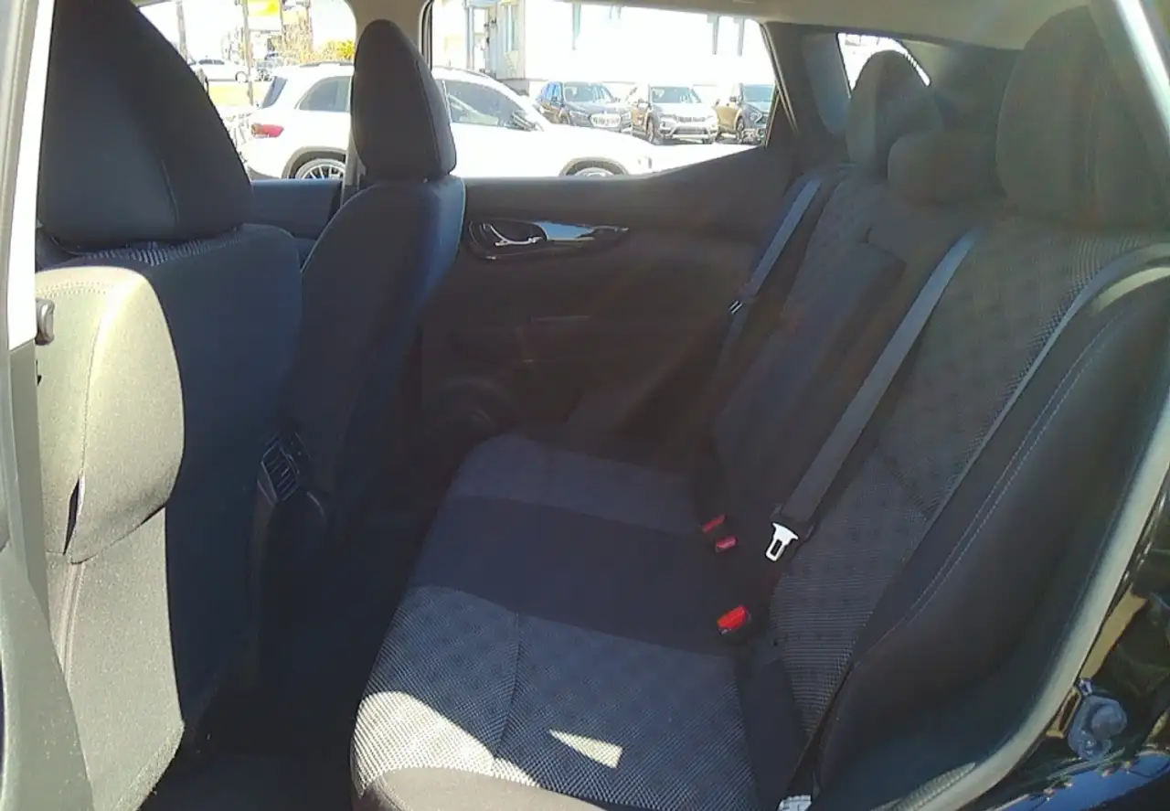 Nissan Qashqai снимка Nissan Qashqai