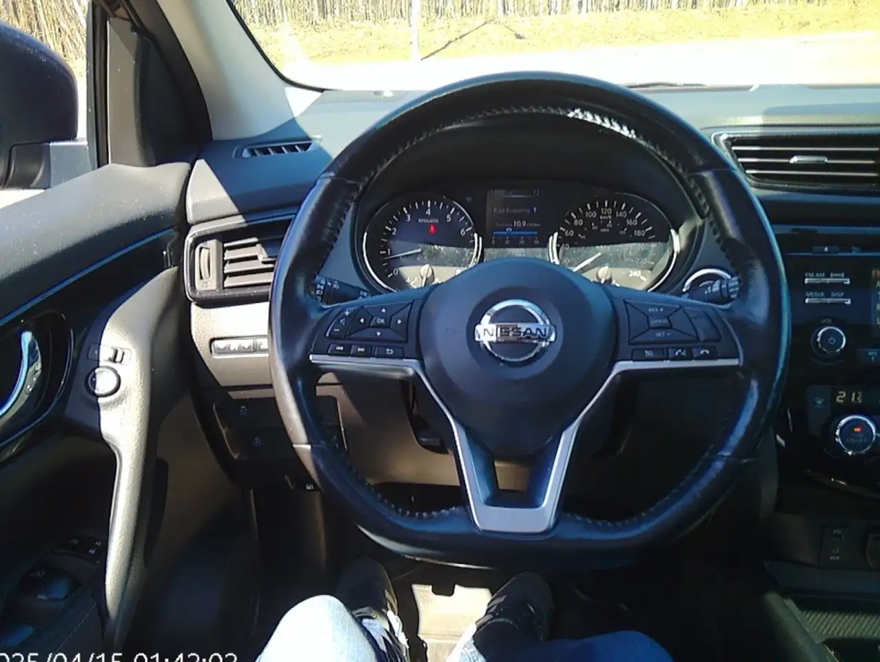 Nissan Qashqai снимка Nissan Qashqai