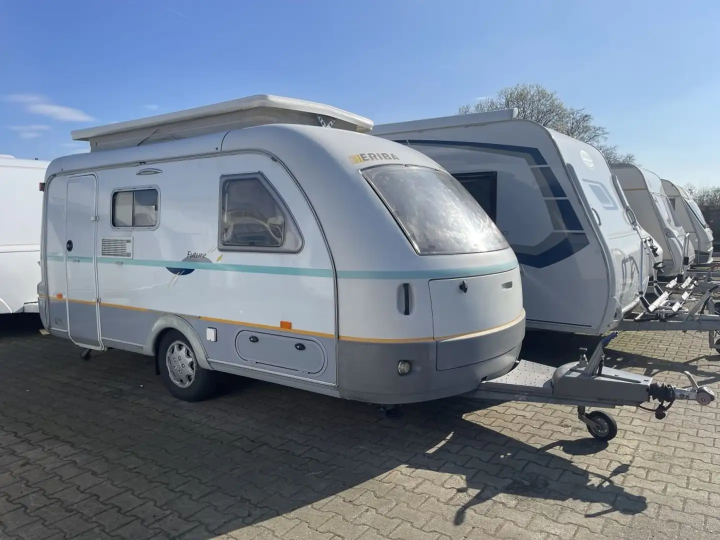 Hymer/Eriba Future 480 Vorzelt Autark Tempo 100 Tüv03-27 - 1