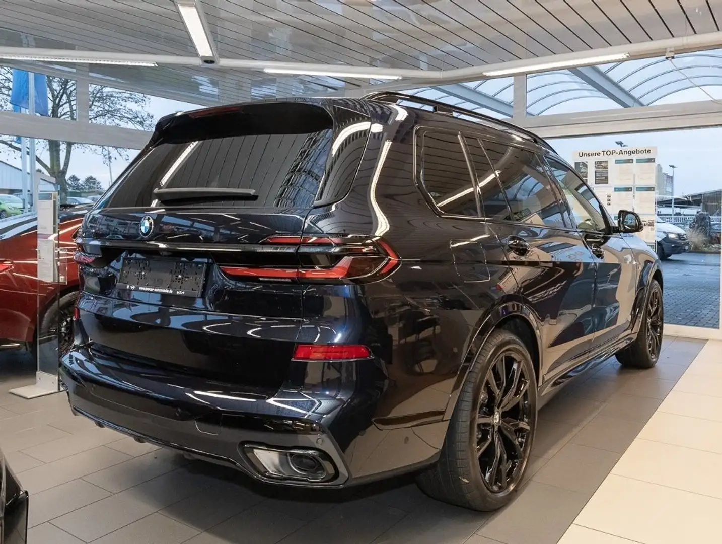 BMW X7 xDrive40d MSportPro PANO DAProf AHK SHZ 22" Fekete - 2