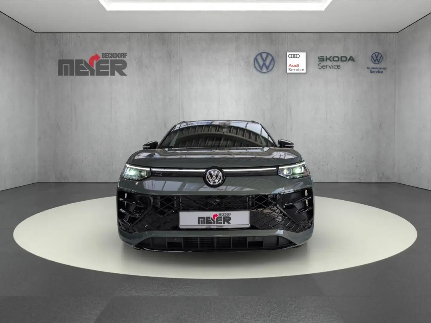 Volkswagen Tayron R-Line 2.0 TDI 4MOTION DSG Klima Navi Grün - 2