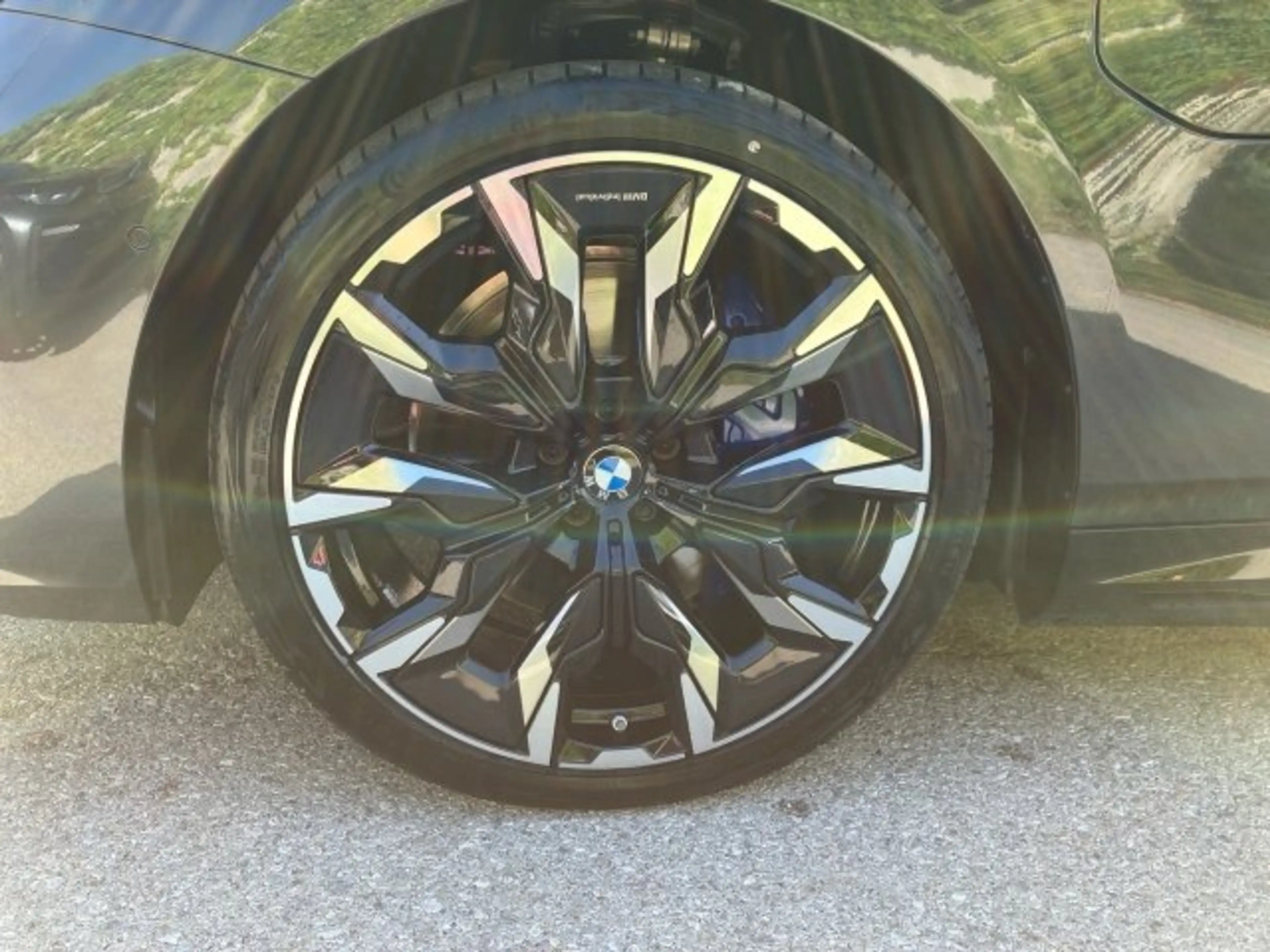 BMW 550 e xDrive Touring — photo 8