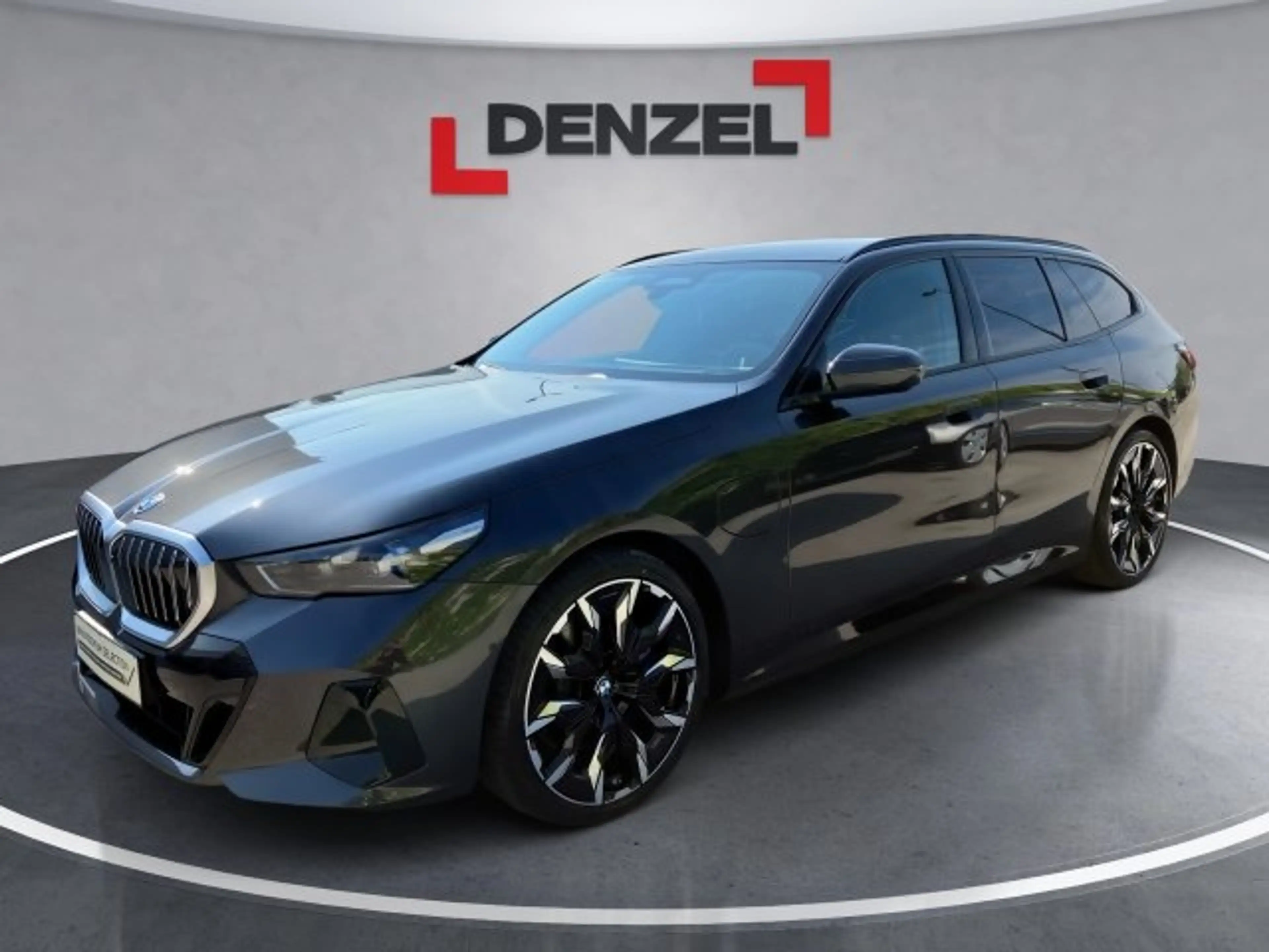 BMW 550 e xDrive Touring