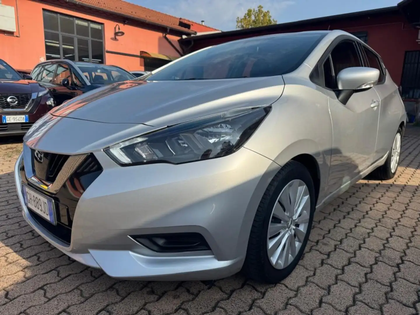 Nissan Micra IG-T 92 5 porte Acenta Silber - 1