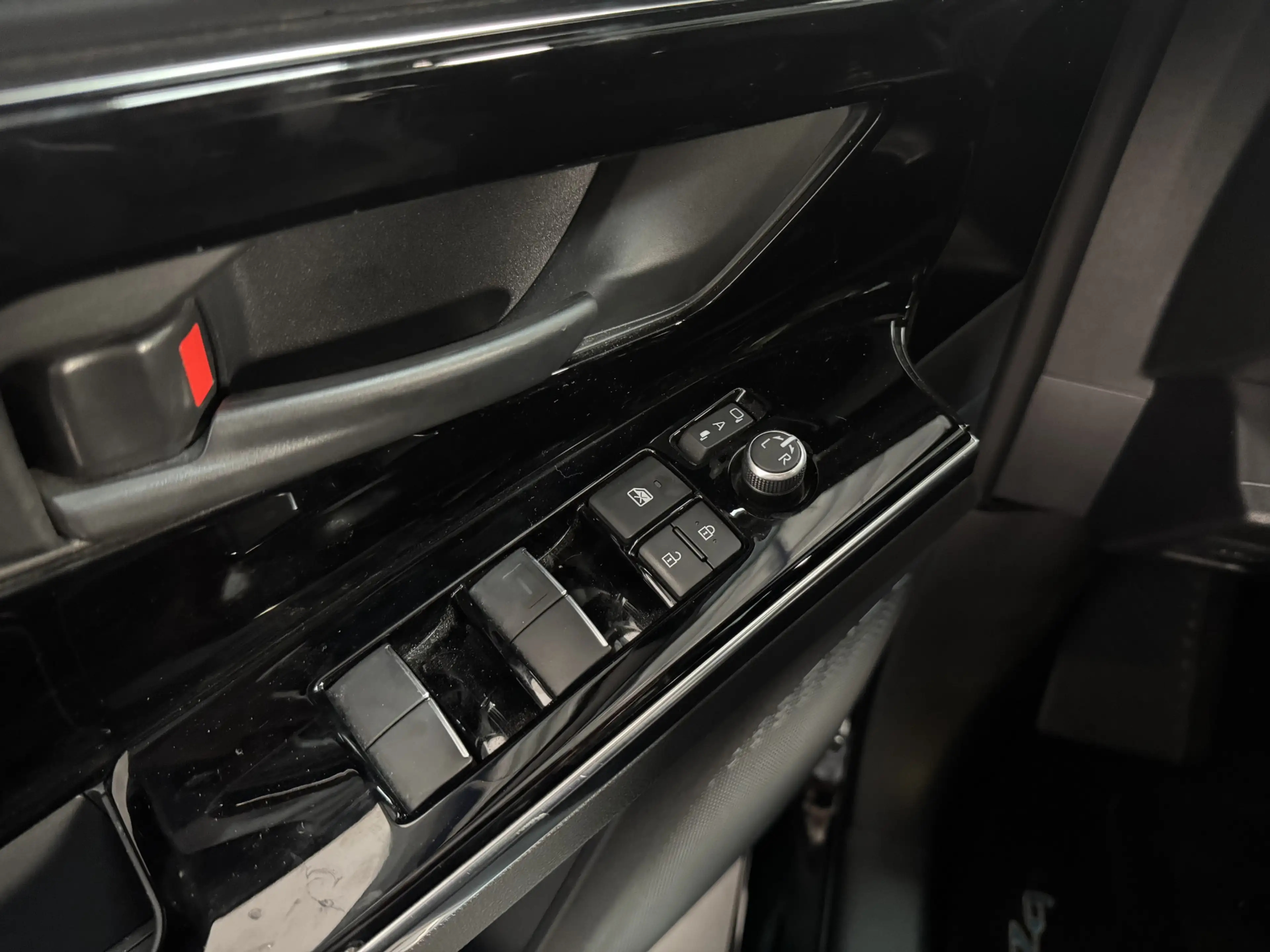 Toyota bZ4X Dynamic 71 kWh — photo 9