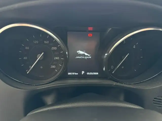 Jaguar F-Pace view 13