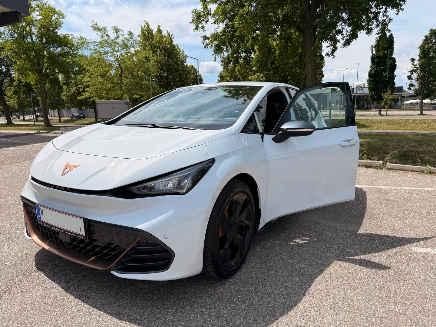 CUPRA Born Born 58kWh Alpha Weiß - 1