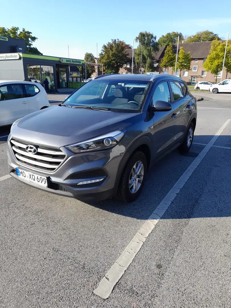 Hyundai TUCSON Classic Navi Grau - 1