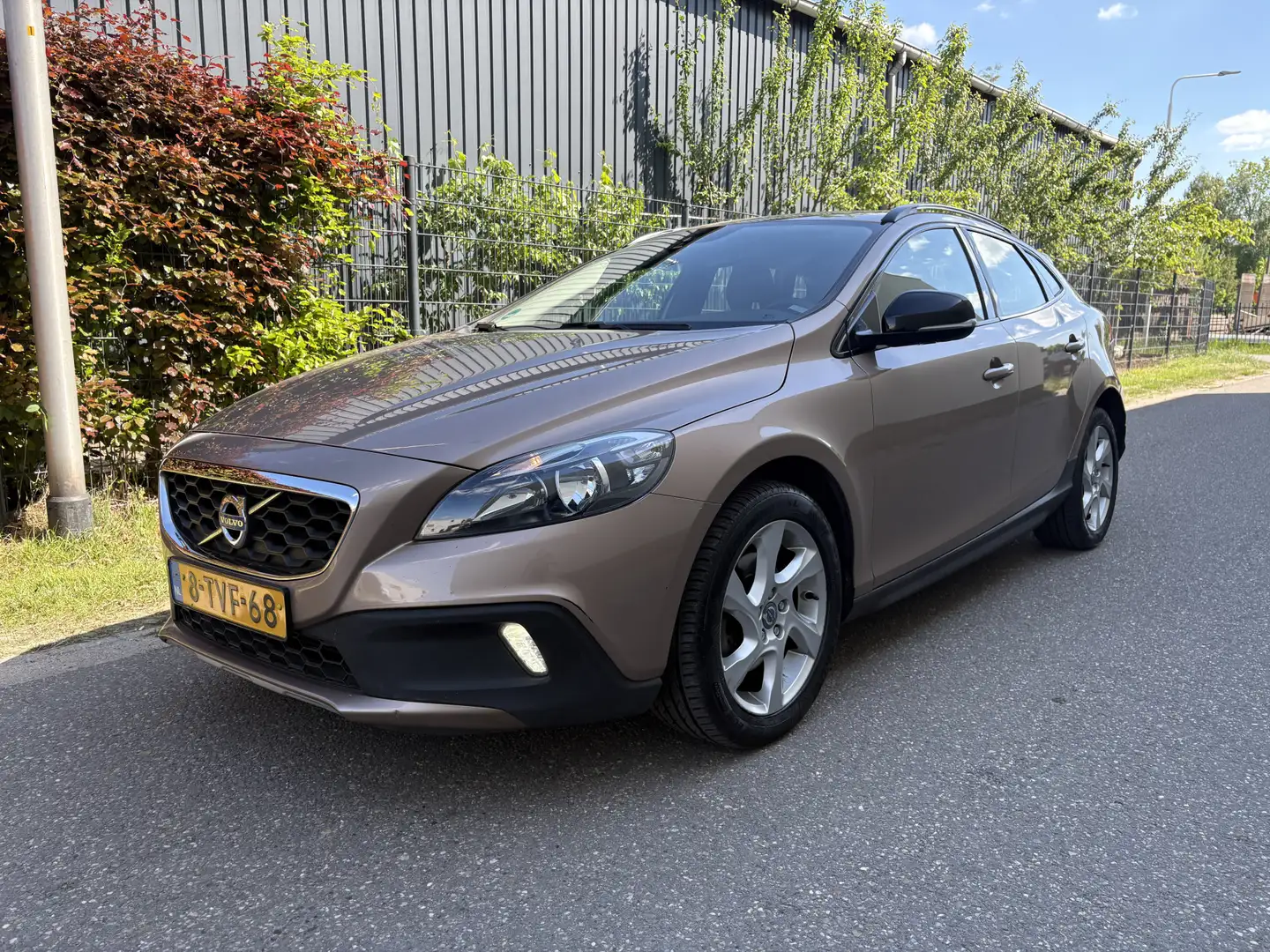 Volvo V40 Cross Country 1.6 T4 Momentum / NAVI / AIRCO / CRUISE / 160dkm! Bruin - 1