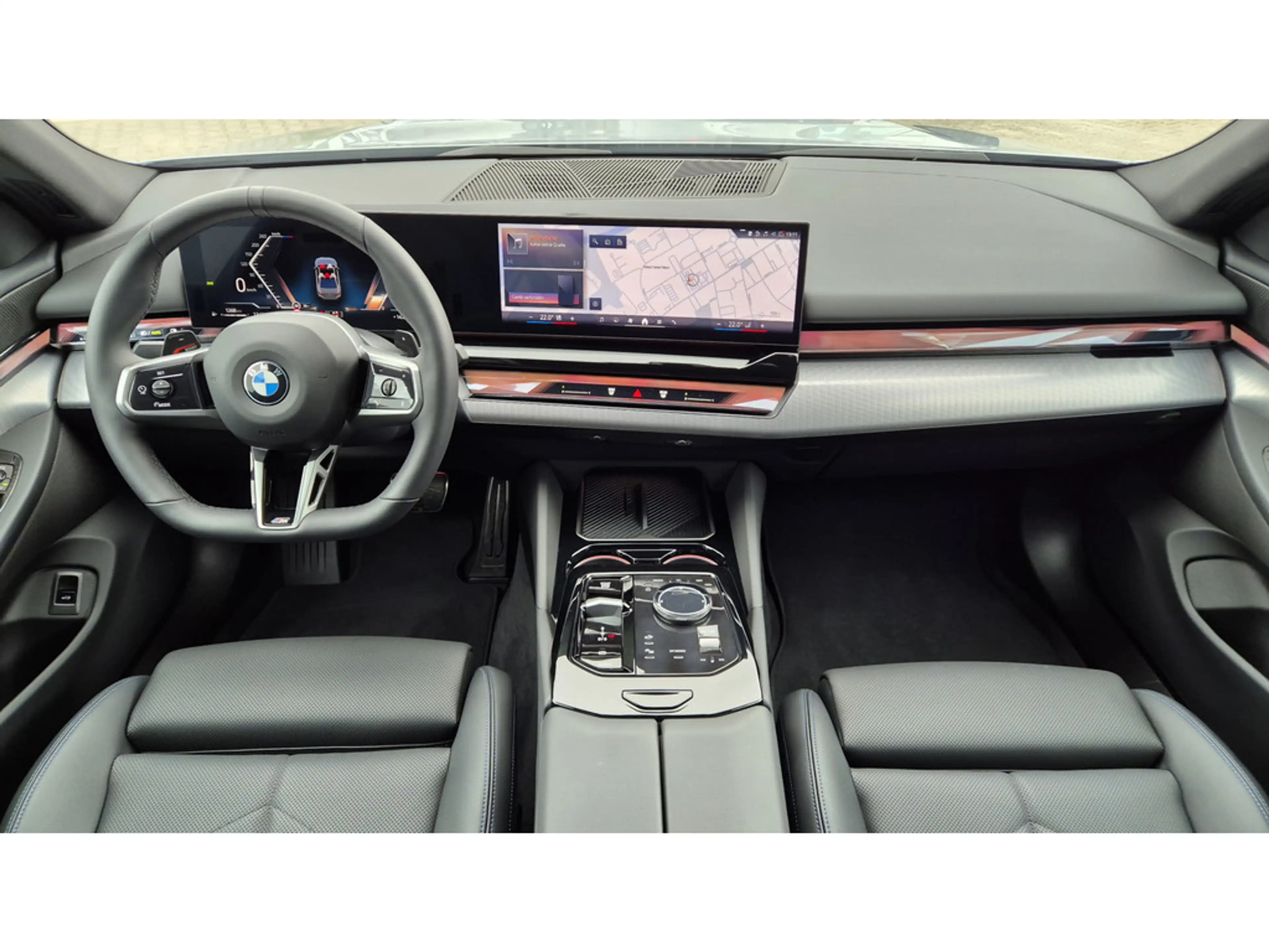 BMW 520 d xDrive M Sport Pro 21 ZOLL+AHK+H/K+ACC — photo 7