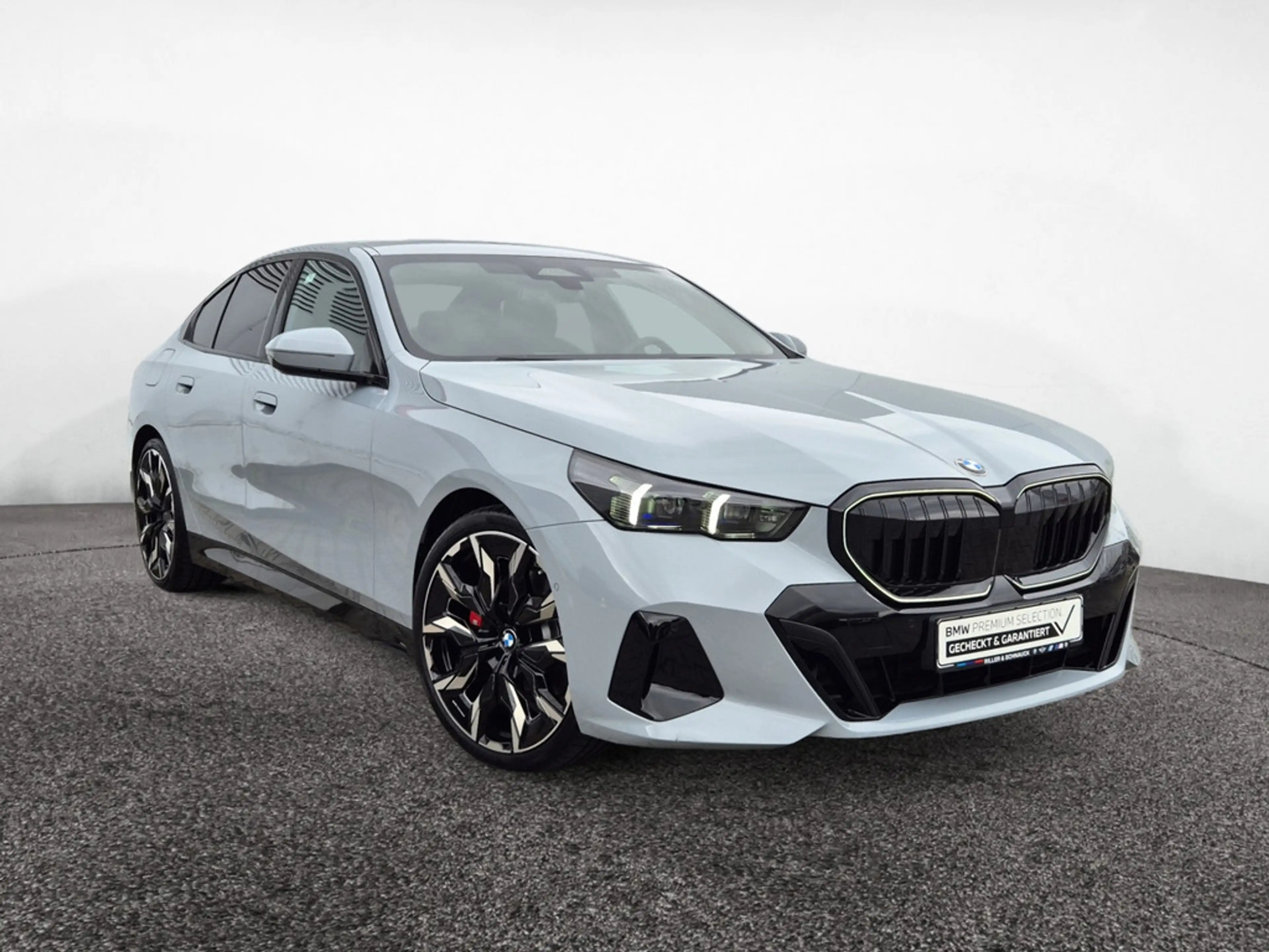 BMW 520 d xDrive M Sport Pro 21 ZOLL+AHK+H/K+ACC — photo 3