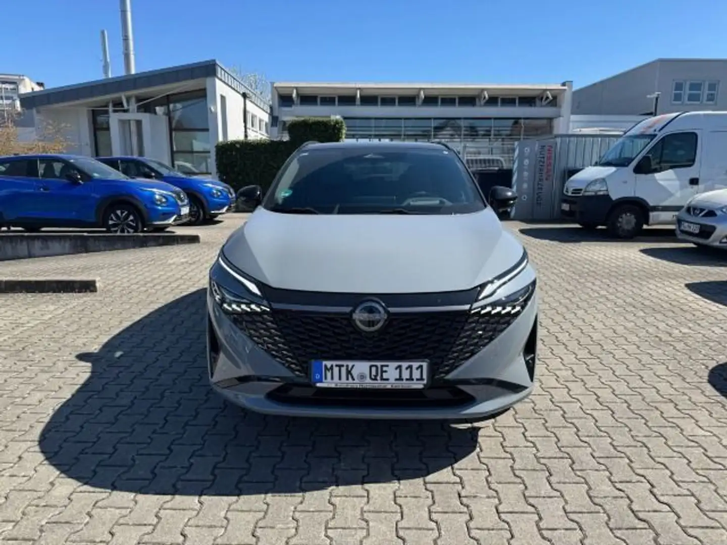 Nissan Qashqai 1.5 VC-T N-Design e-Power Grau - 2