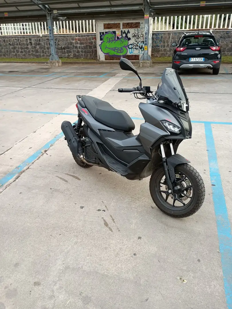 Aprilia SR GT 200 replica Gris - 2