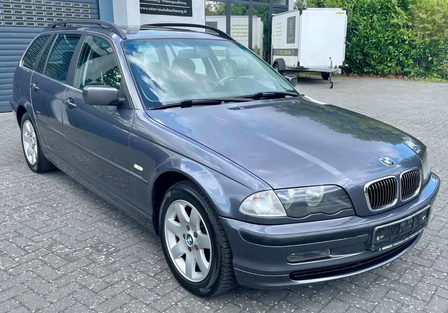 BMW 325 xi Touring Allrad 2.Hd. org.79.846Km Erstlack Gris - 2