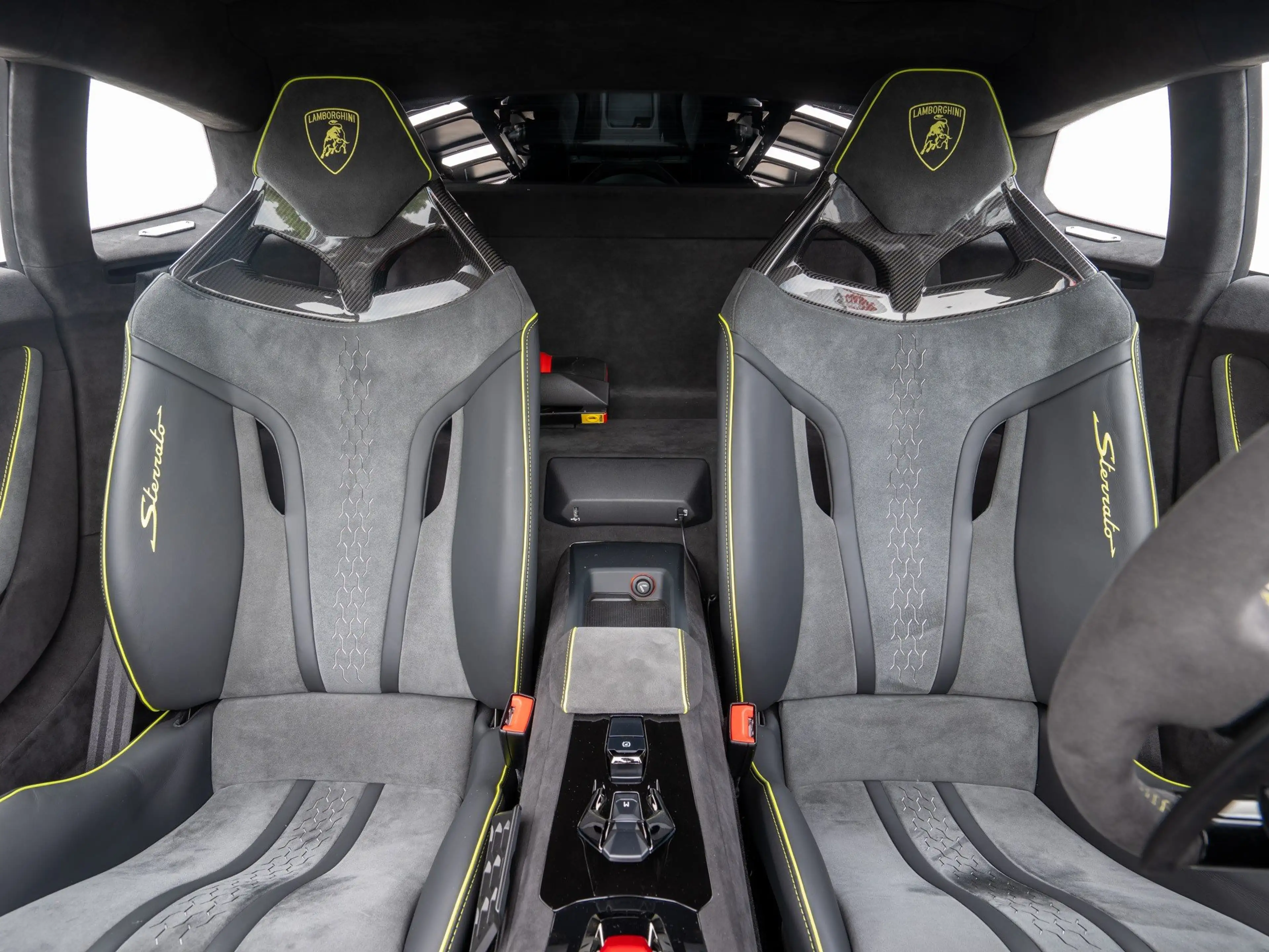 Lamborghini Huracán Sterrato | AD PERSONAM | GRIGIO TELESTO | SPORT-SE — photo 8
