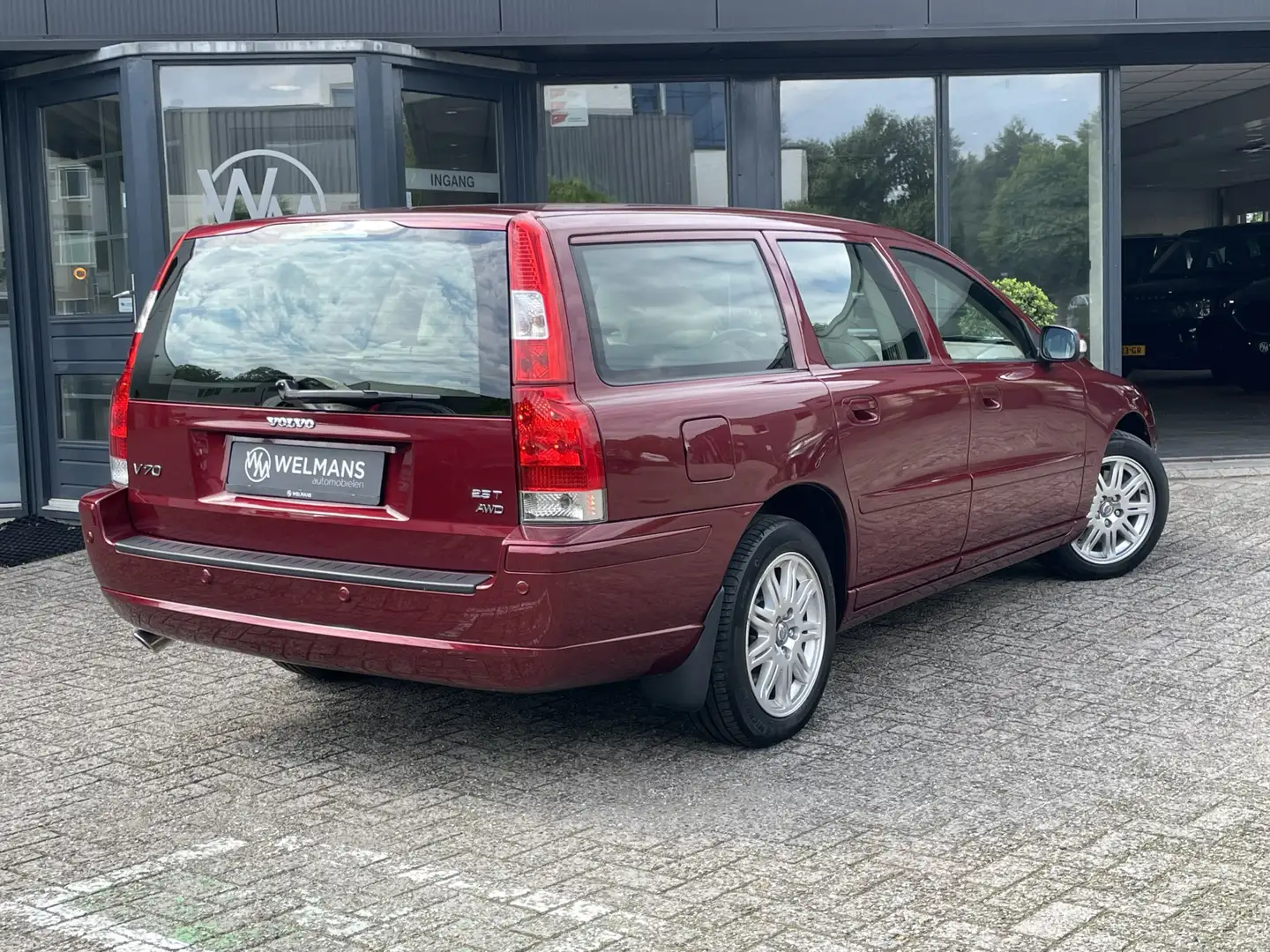 Volvo V70 2.5T AWD automaat 210 pk Youngtimer | Leder | Deal Rood - 2