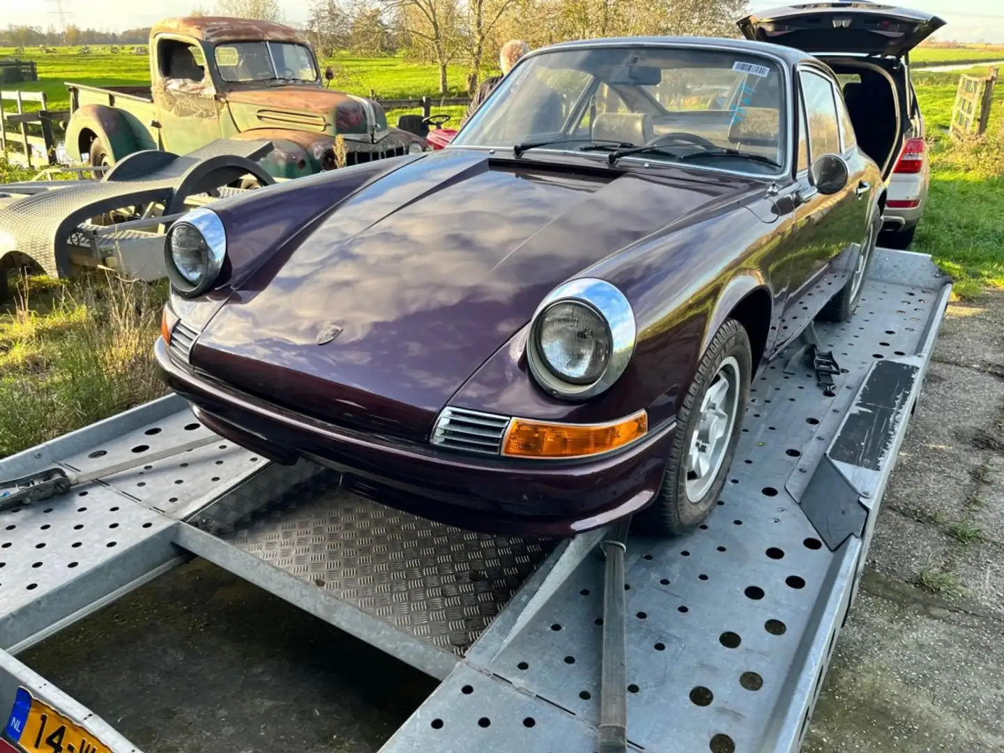 Porsche 911 T sunroof coupe Violett - 1