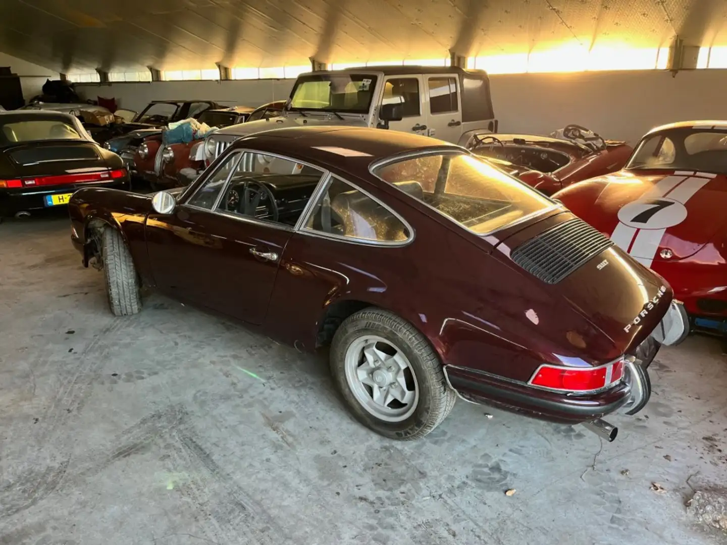 Porsche 911 T sunroof coupe Paars - 2