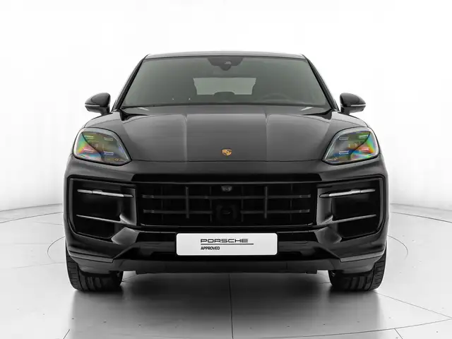 Porsche Cayenne view 6