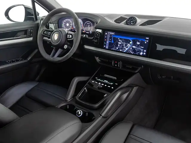 Porsche Cayenne view 4
