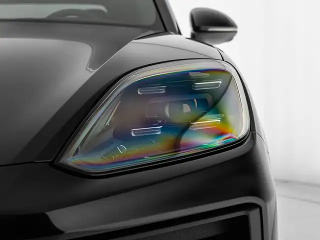 Porsche Cayenne view 13