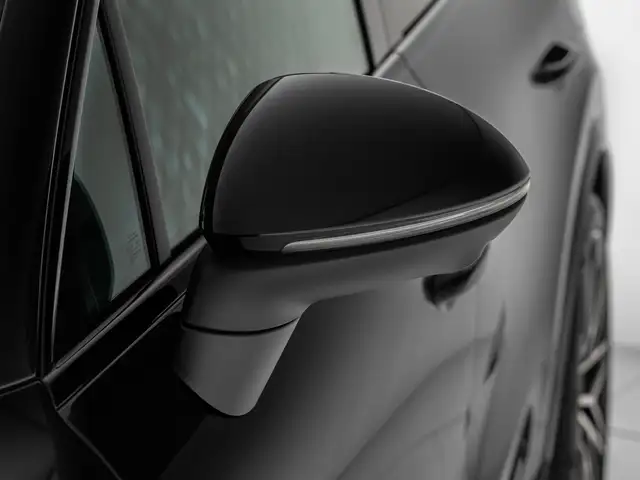 Porsche Cayenne view 14