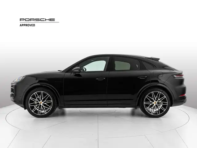 Porsche Cayenne view 2