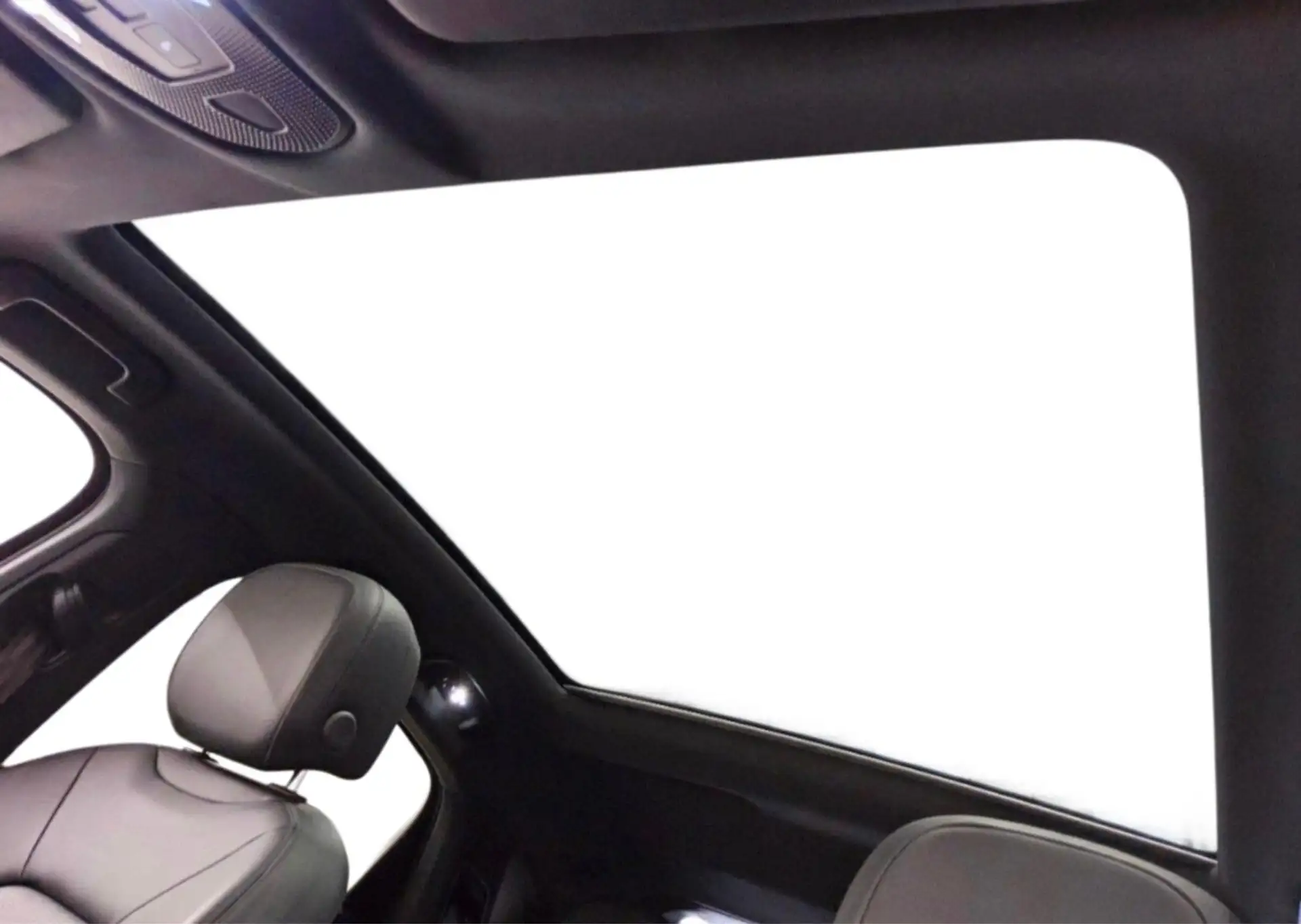 포르쉐 Porsche Cayenne S E-Hybrid 2025 건메탈 사진 7