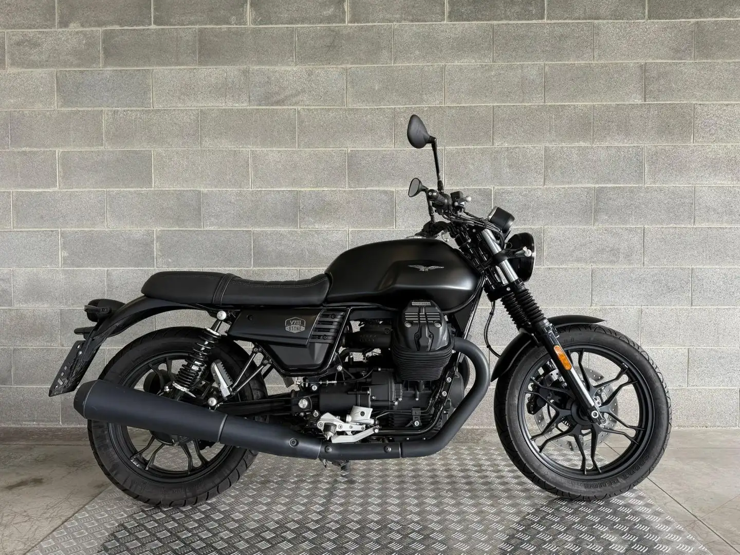 Moto Guzzi V 7 CAMPAGNA PROVA RISCATTA O RENDI. Nero - 2