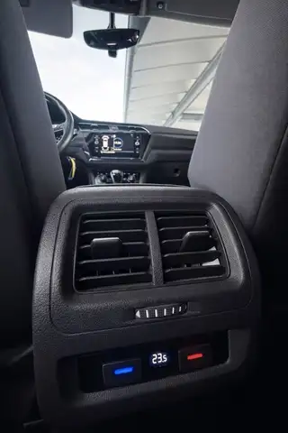 Volkswagen Touran view 12