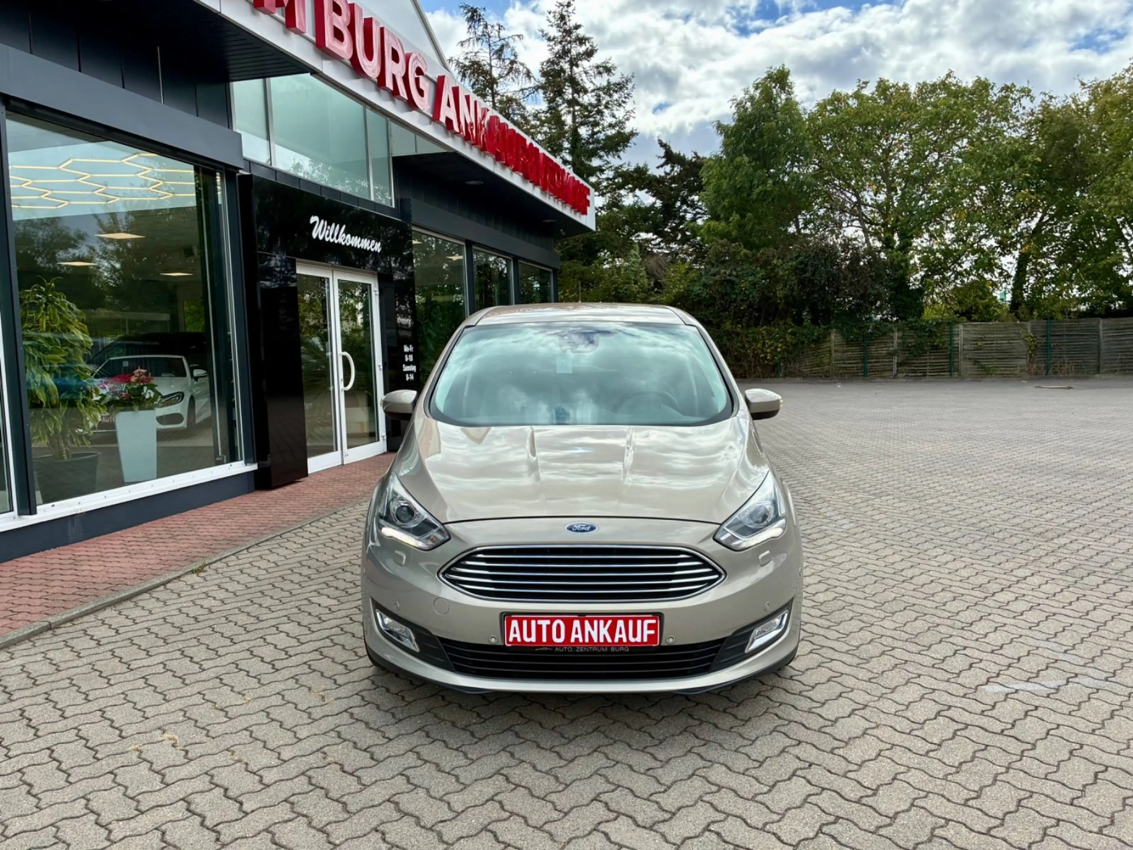 Ford Grand C-Max Titanium Automatik BiXenon Kamera — photo 3